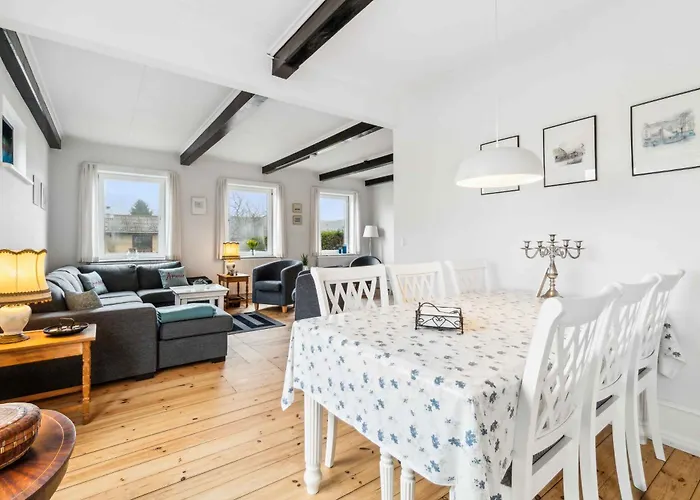 Cozy With Lots Of Charm *